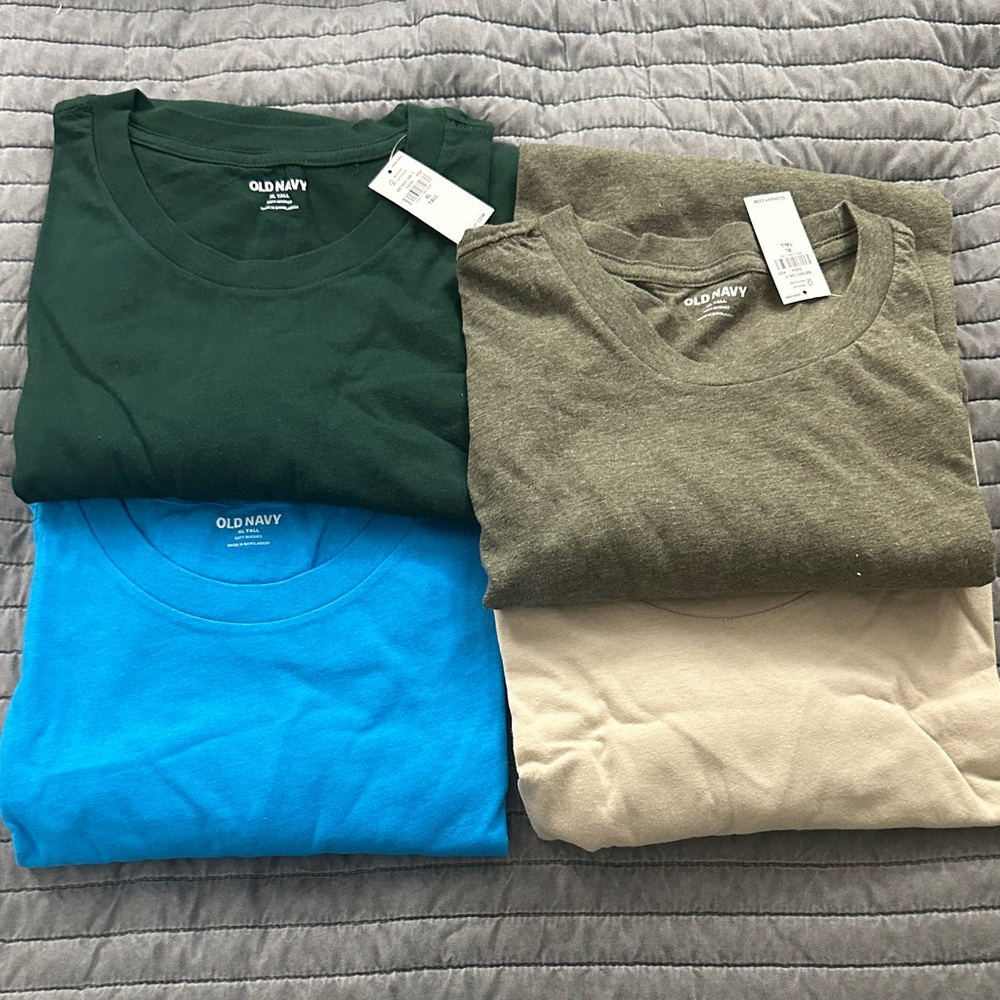 Old Navy Men's Short Sleeve Crew Neck T-Shirts - Set of 4